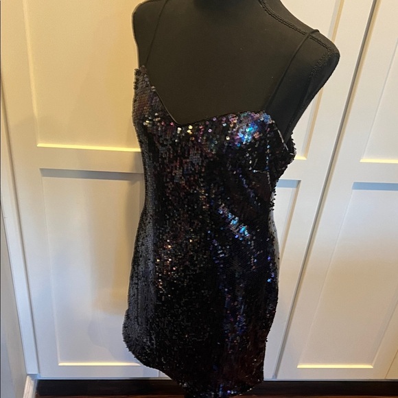 Multi-color Sequin Dress - Picture 8 of 9